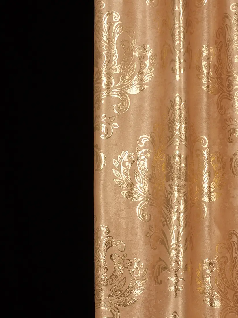 Бежевые шторы с золотым дамасским орнаментом - Ornate Glow, шторы блэкаут